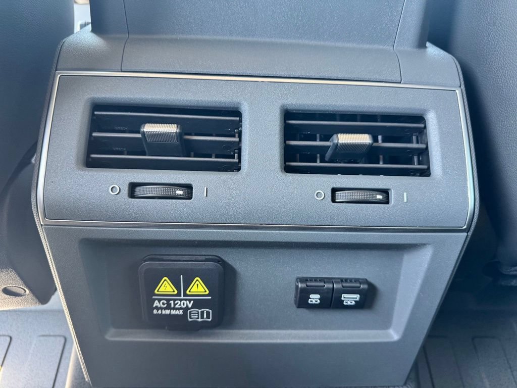 New 2026 INEOS Grenadier Station Wagon AWD/4WD image 18
