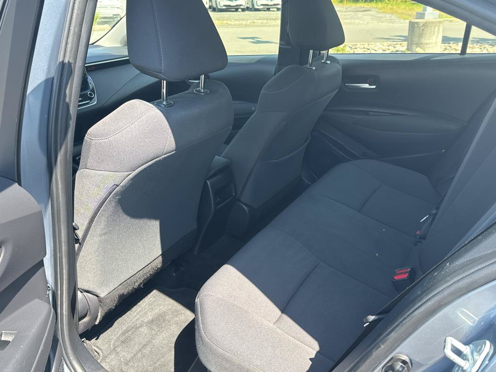 Used 2021 Toyota Corolla LE w/ Carpet Mat Package (TMS) FWD image 26