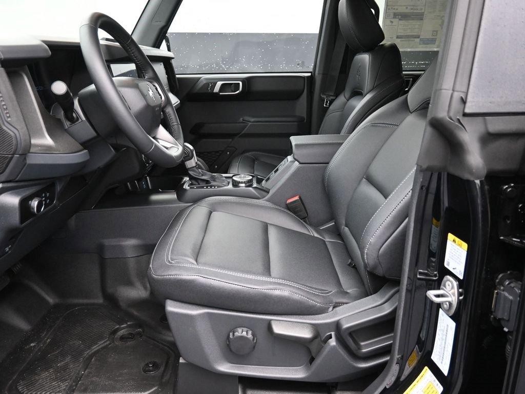 New 2025 Ford Bronco Badlands image 21