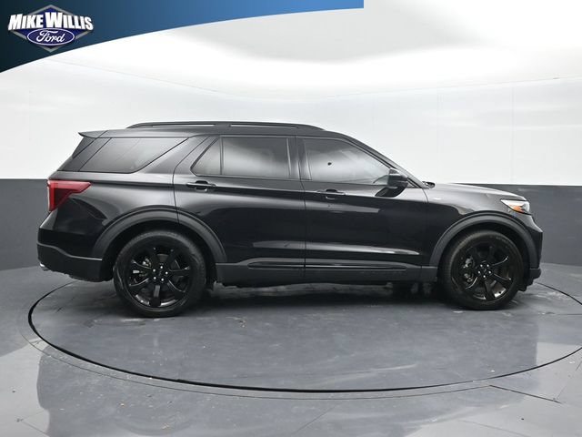 Used 2024 Ford Explorer ST-Line w/ Class IV Trailer Tow Package RWD image 8
