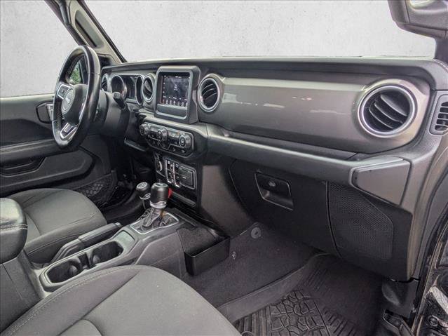 Used 2020 Jeep Wrangler Unlimited Sahara AWD/4WD image 18