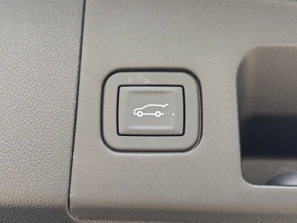 New 2026 Cadillac XT5 Premium Luxury w/ Driver Assist Package FWD image 40