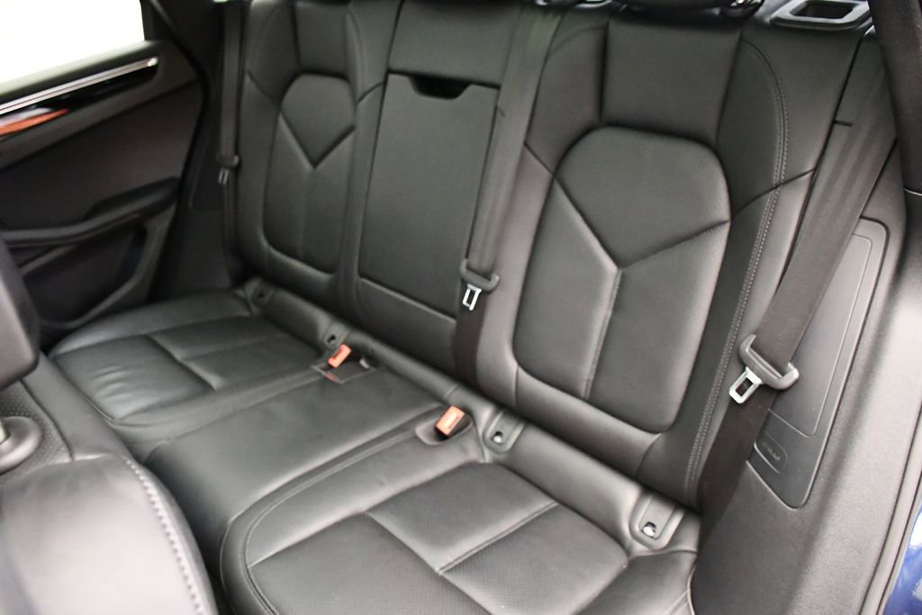 Used 2023 Porsche Macan S image 46