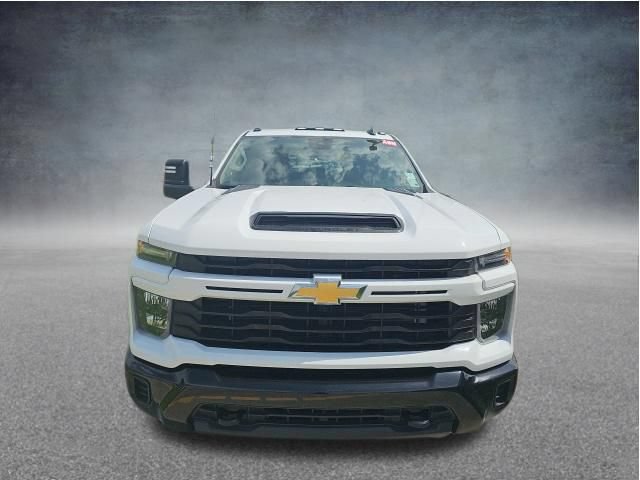 Used 2024 Chevrolet Silverado 2500 Custom w/ Custom Value Package AWD/4WD image 2