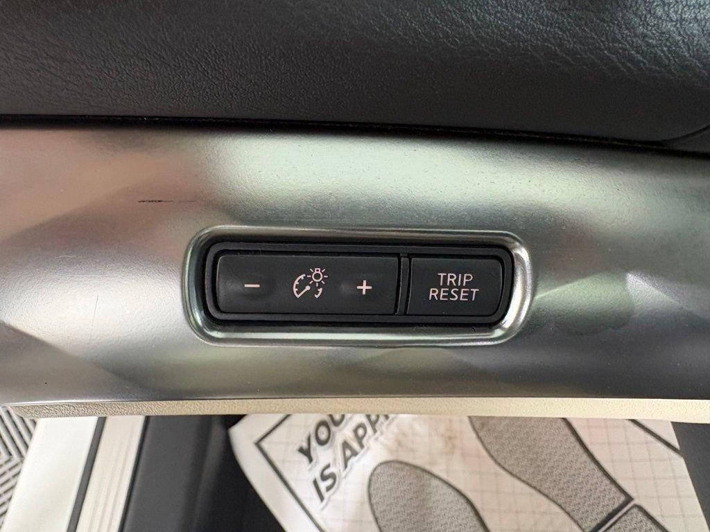 Used 2020 Nissan Maxima 3.5 SL w/ Floor Mat Group FWD image 19