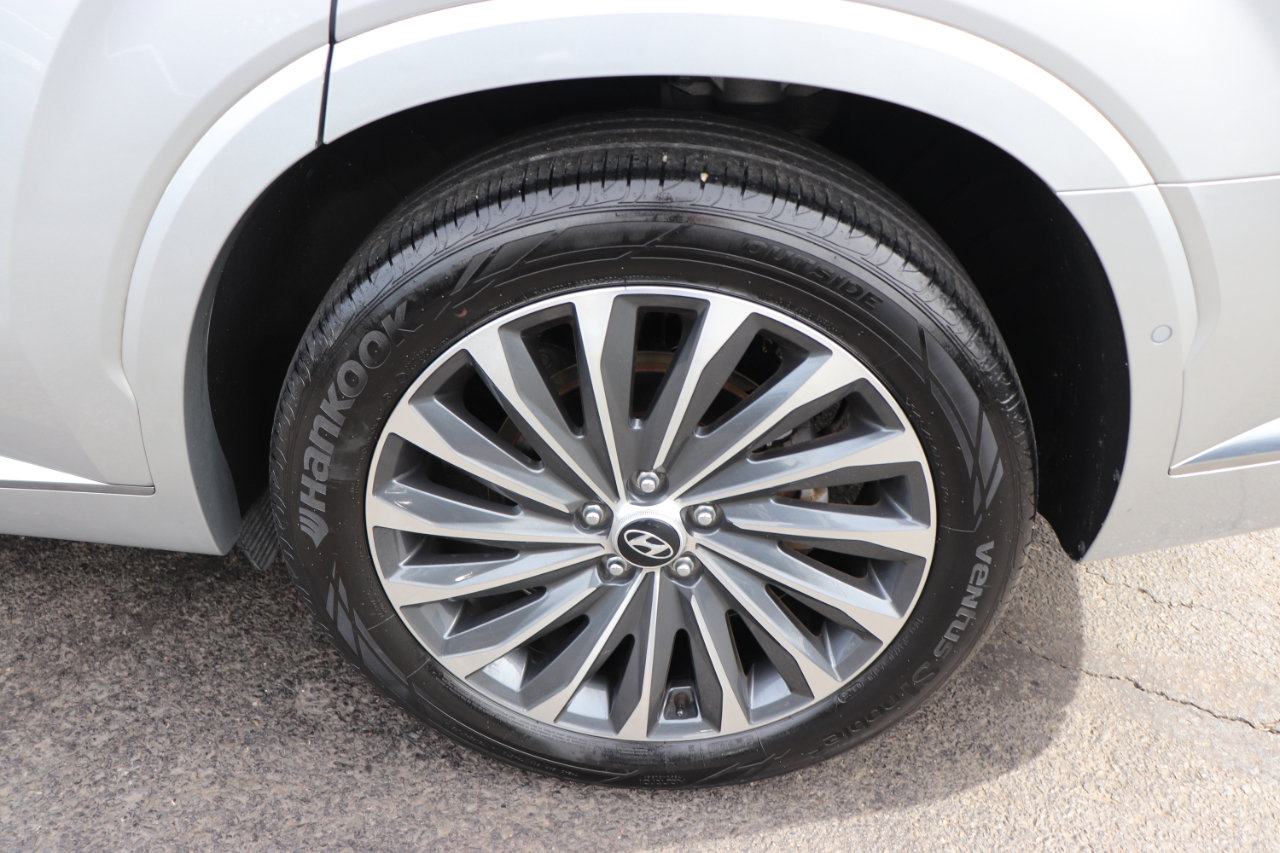 Used 2024 Hyundai Palisade Calligraphy image 78