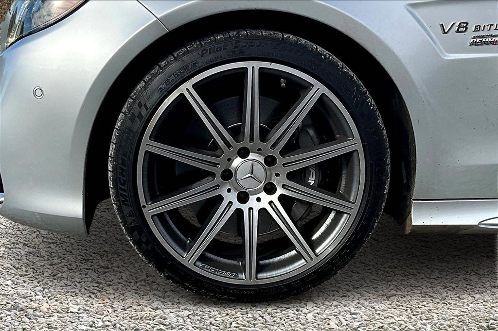 Used 2014 Mercedes-Benz E 63 AMG 4MATIC Sedan image 9