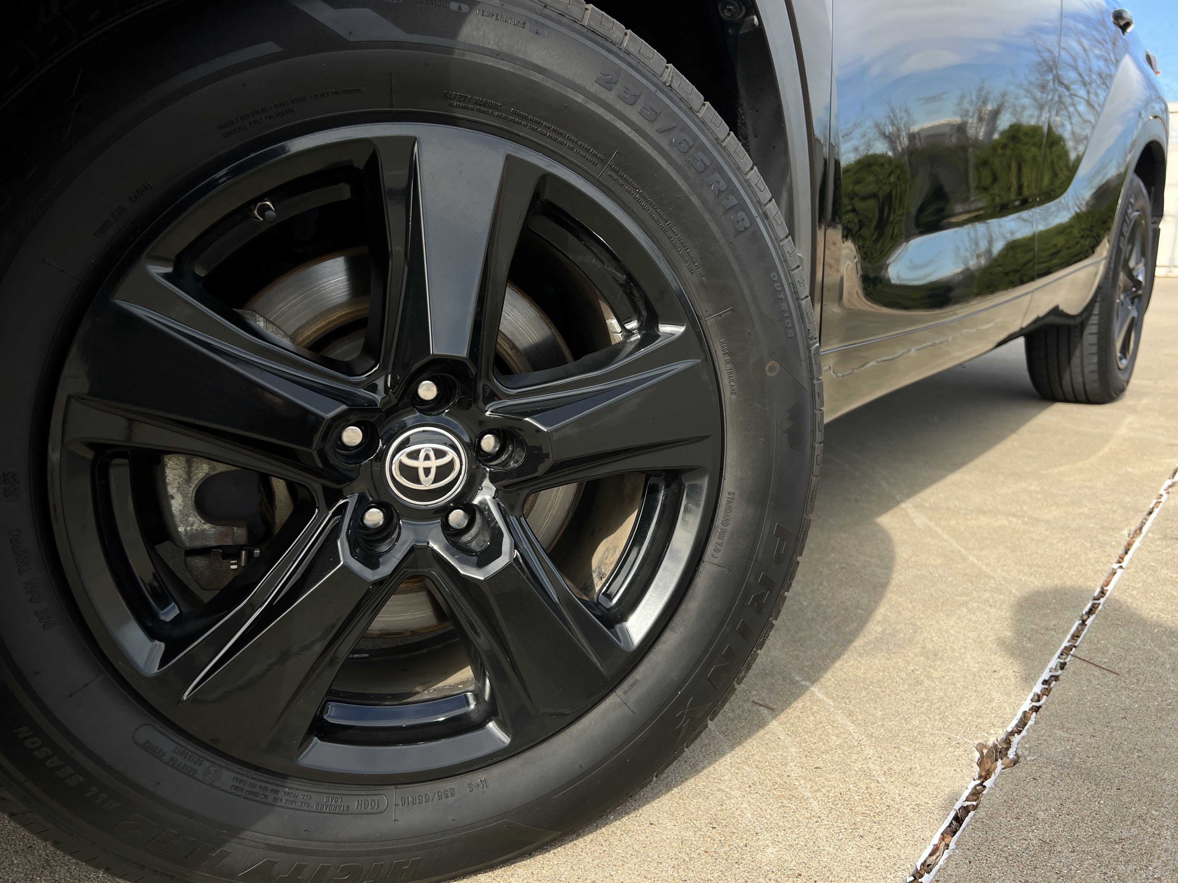 Used 2023 Toyota Highlander L image 14