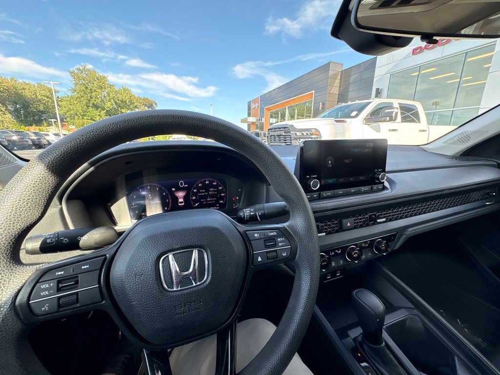 Used 2024 Honda Accord EX image 21