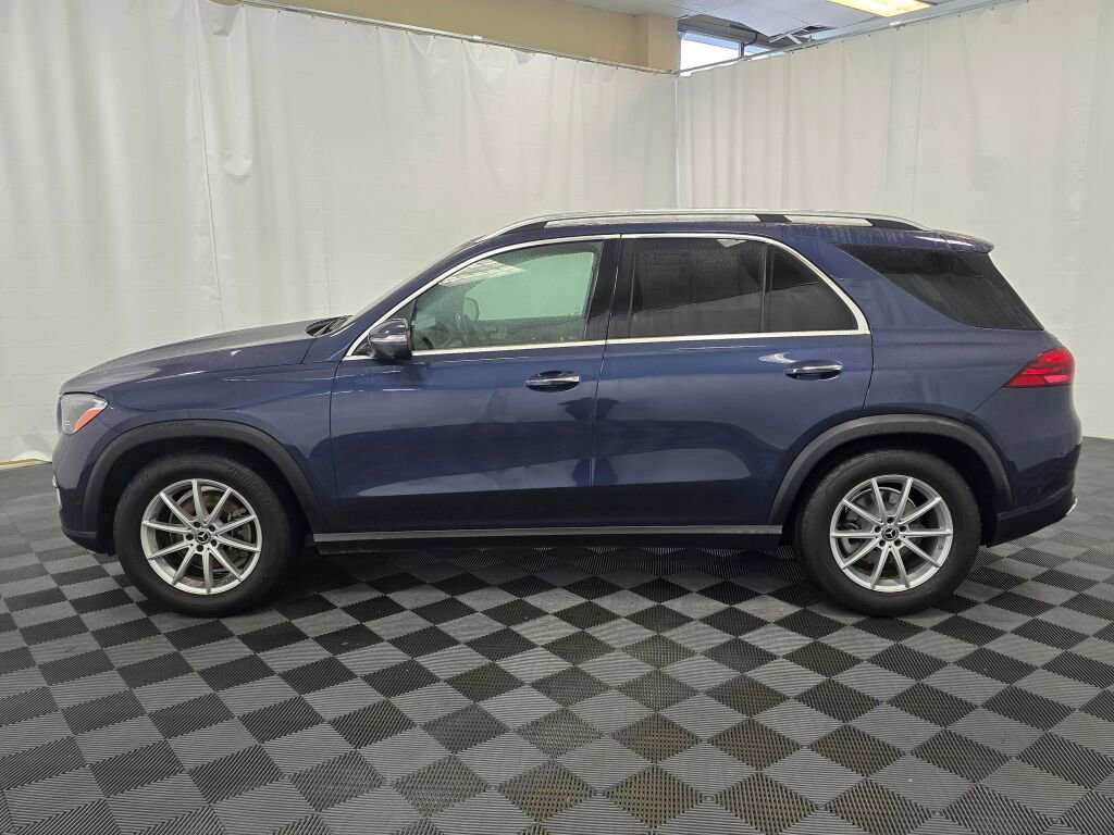 Used 2024 Mercedes-Benz GLE 350 GLE 350 w/ 3rd Row Seat Package image 3