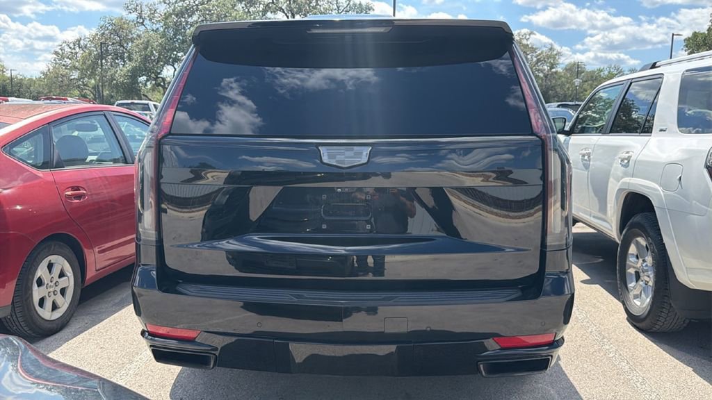 Used 2021 Cadillac Escalade ESV Sport Platinum AWD/4WD image 6