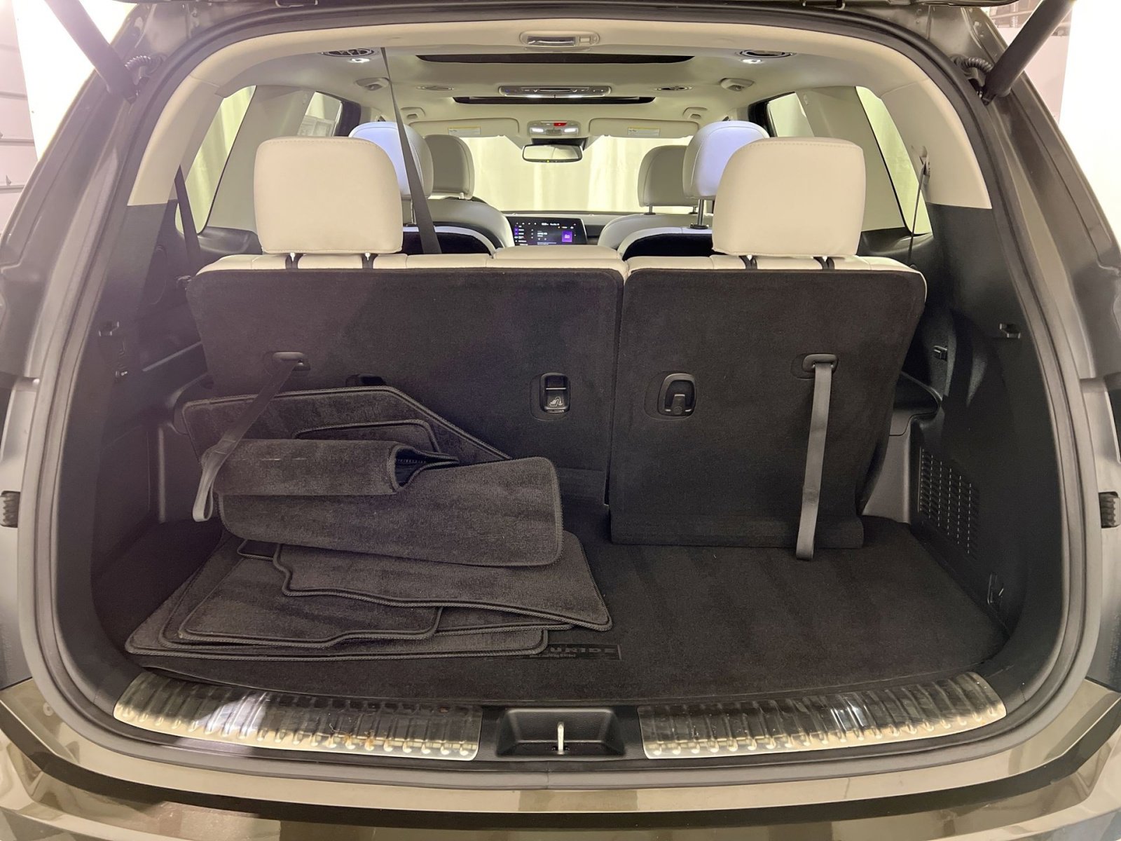 Used 2023 Kia Telluride SX image 28