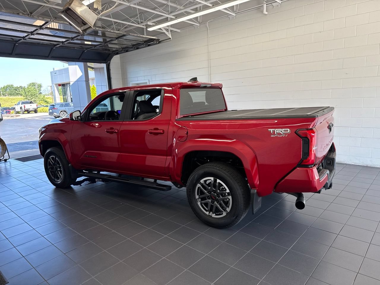 Certified 2026 Toyota Tacoma TRD Sport AWD/4WD image 5
