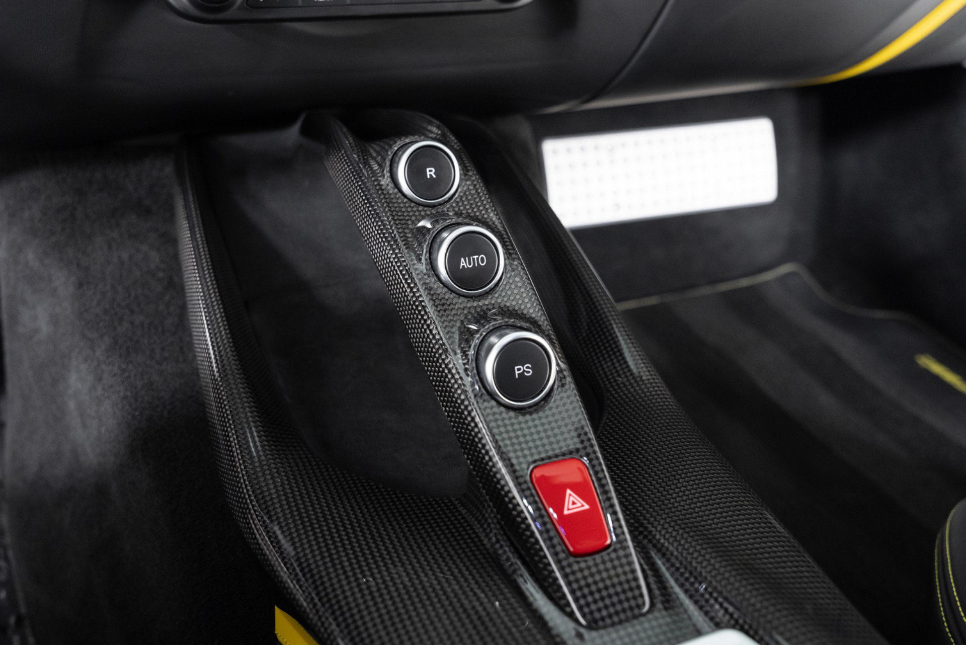 Used 2019 Ferrari 812 Superfast RWD image 20