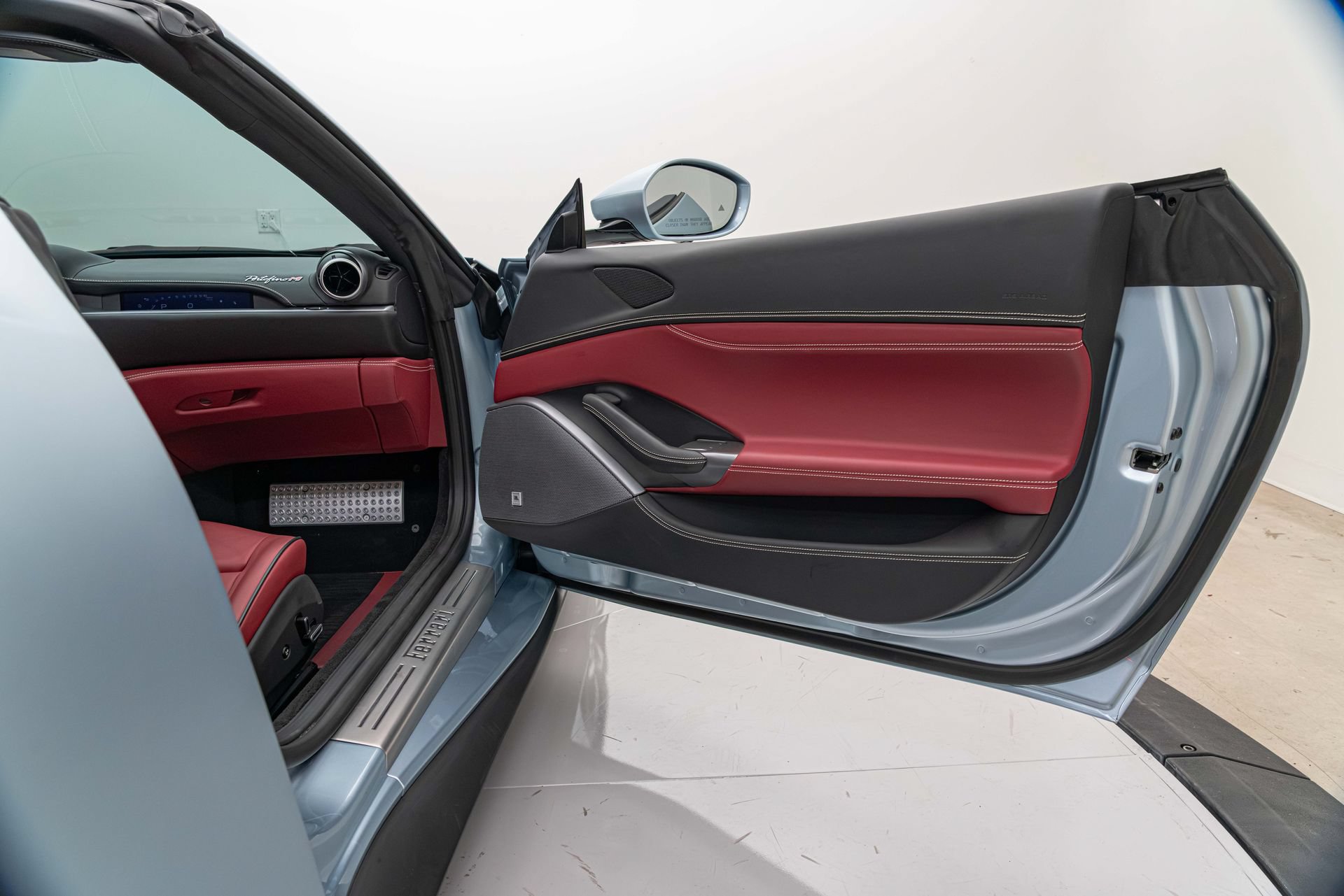 Certified 2023 Ferrari Portofino M RWD image 19