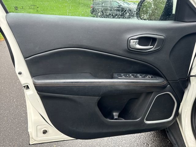 Used 2019 Jeep Compass Limited w/ Safety & Security Group AWD/4WD image 23