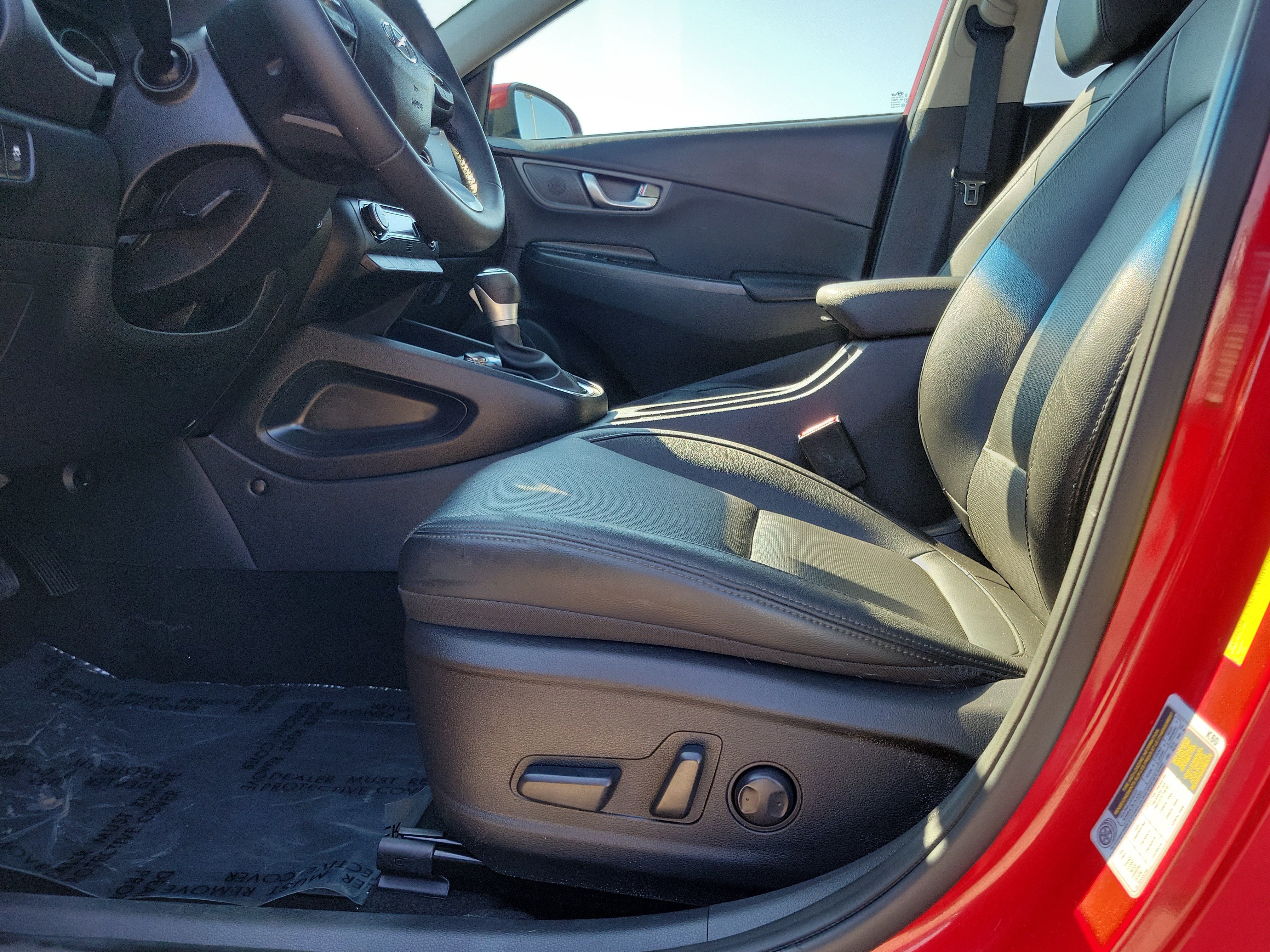 Used 2022 Hyundai Kona Limited FWD image 16