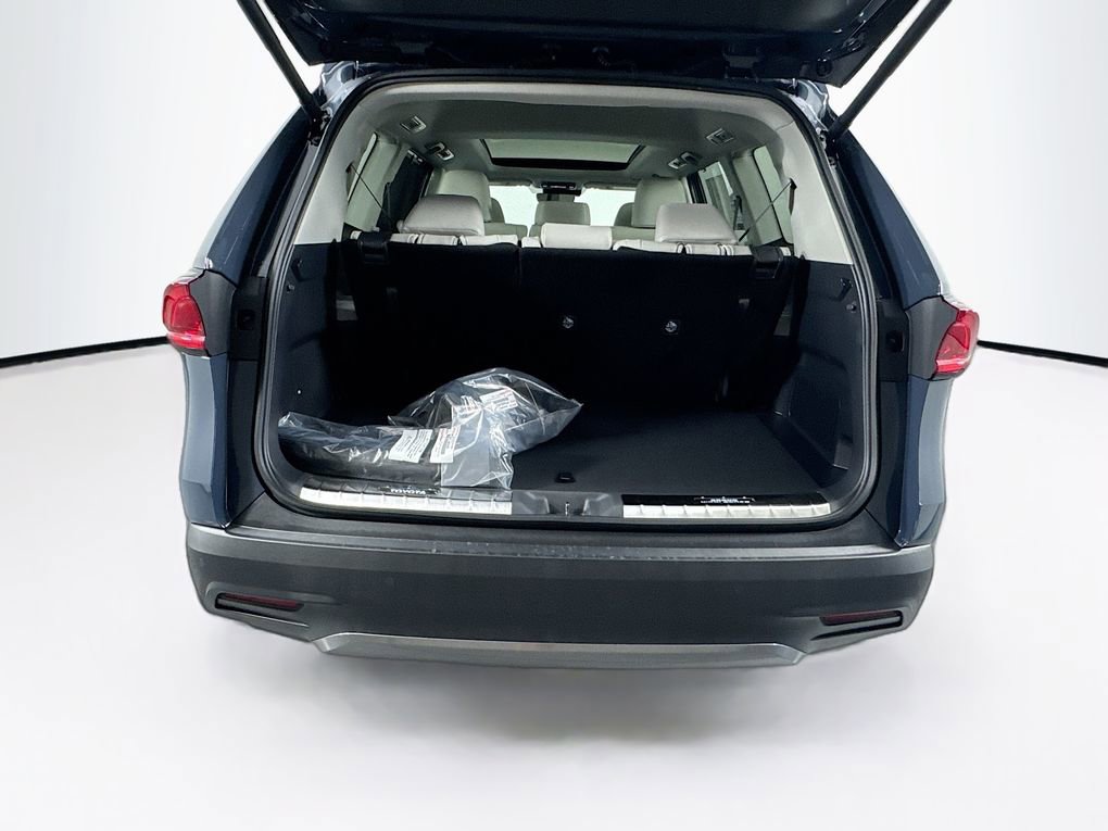 New 2026 Toyota Grand Highlander FWD image 26