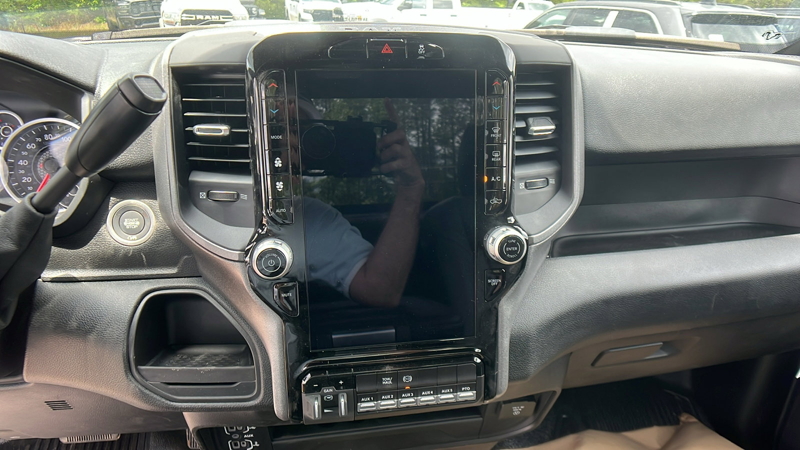 New 2025 RAM 5500 Tradesman image 18