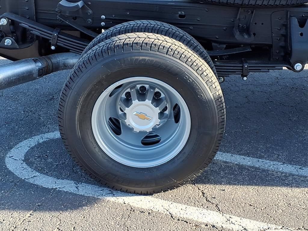 New 2026 Chevrolet Silverado 3500 W/T w/ WT Convenience Package AWD/4WD image 4
