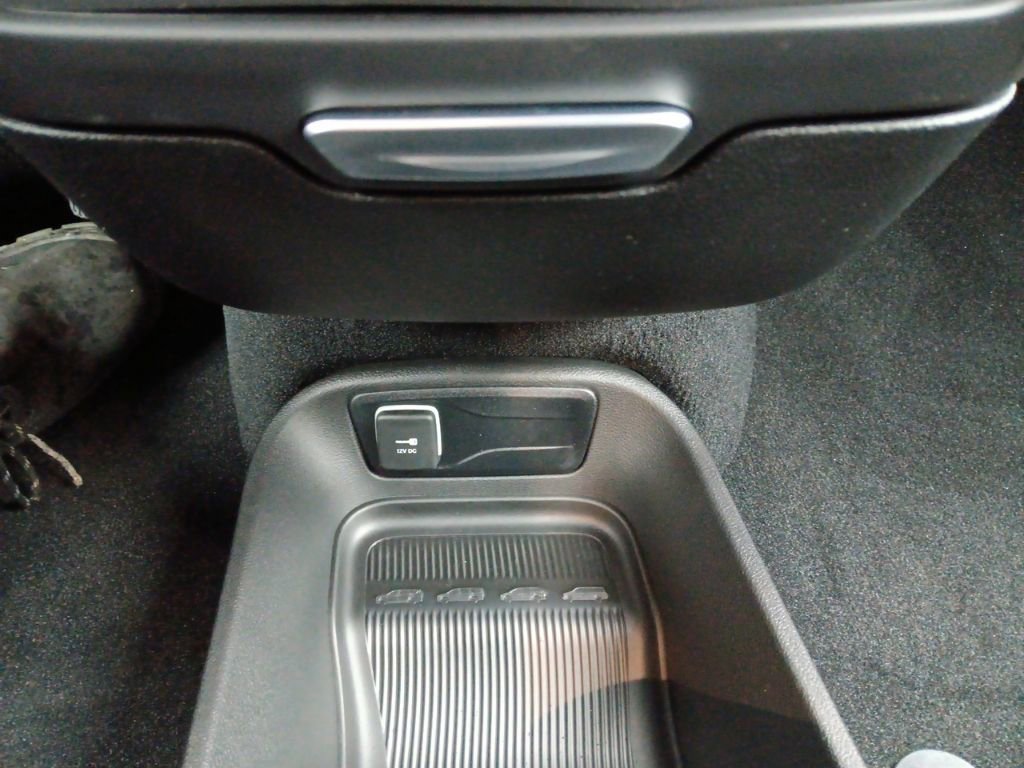 New 2026 Chrysler Voyager LX FWD image 31