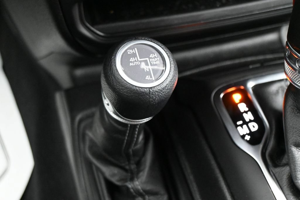Used 2025 Jeep Wrangler Unlimited Sport S 4xe w/ LED Headlamp & Fog Lamp Group AWD/4WD image 24