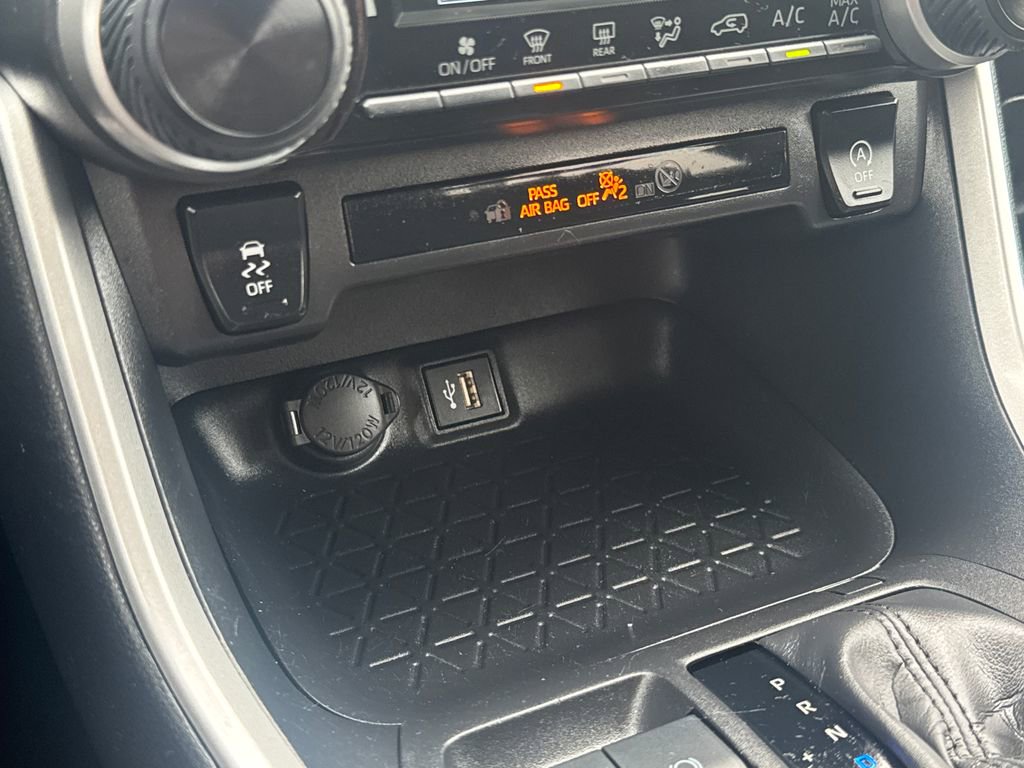 Used 2024 Toyota RAV4 LE image 25