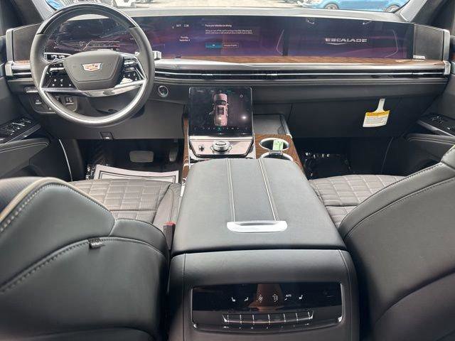New 2025 Cadillac Escalade ESV Premium Luxury Platinum image 18
