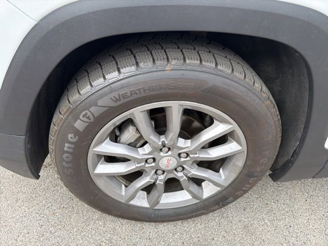 Used 2023 GMC Terrain SLT image 11