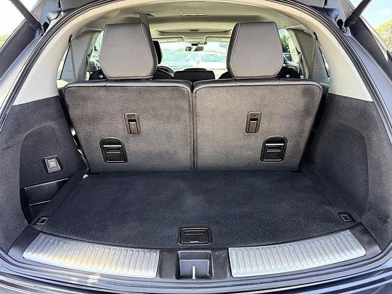 Used 2020 Acura MDX w/ Technology Package FWD image 13