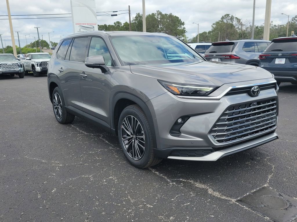 New 2026 Toyota Grand Highlander AWD Hybrid image 2
