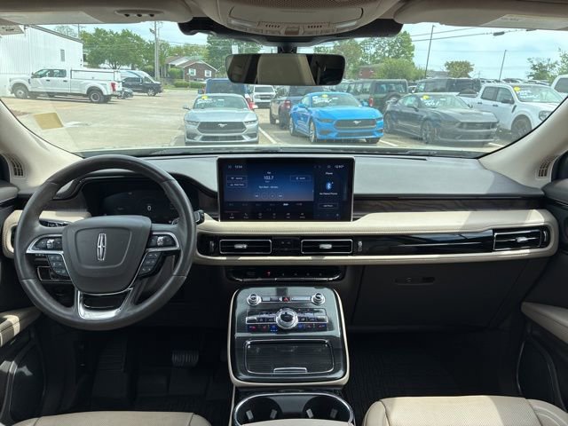 Used 2023 Lincoln Nautilus Reserve w/ Equipment Group 201A image 26
