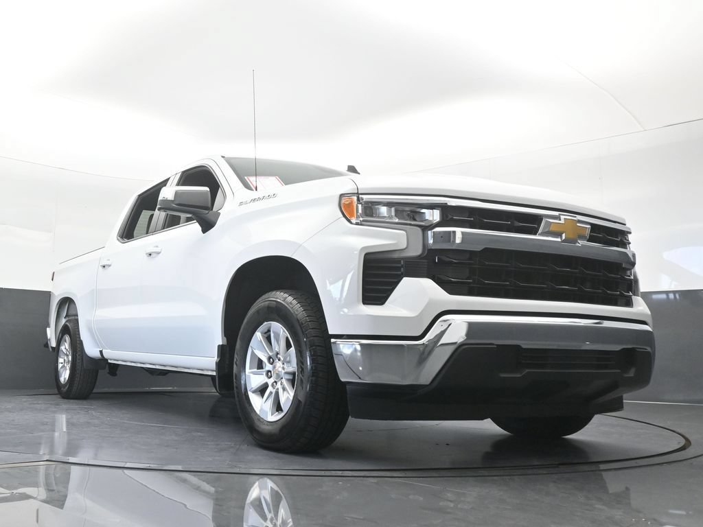 Used 2025 Chevrolet Silverado 1500 LT RWD image 49