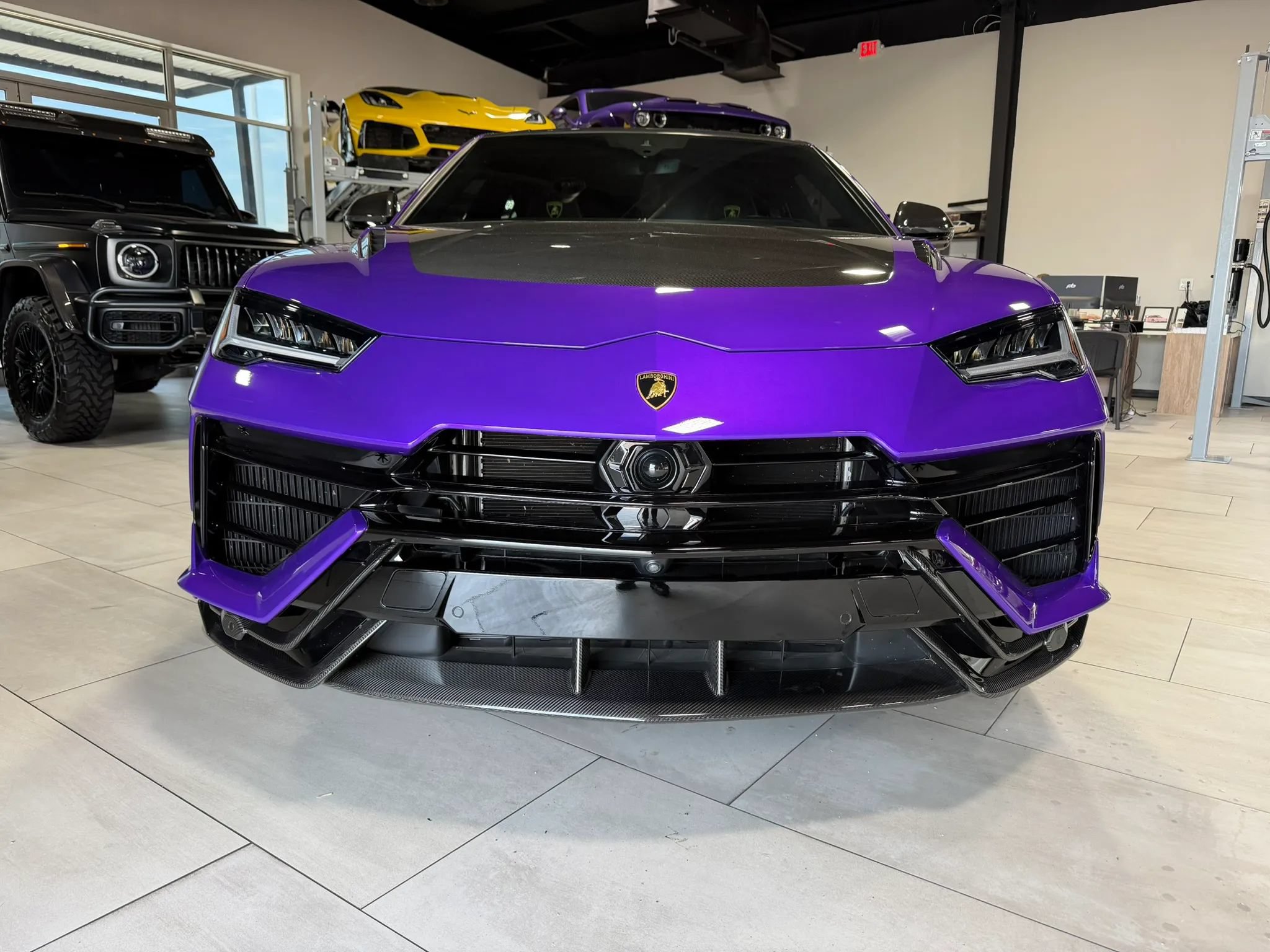 Used 2024 Lamborghini Urus Performante AWD/4WD image 22