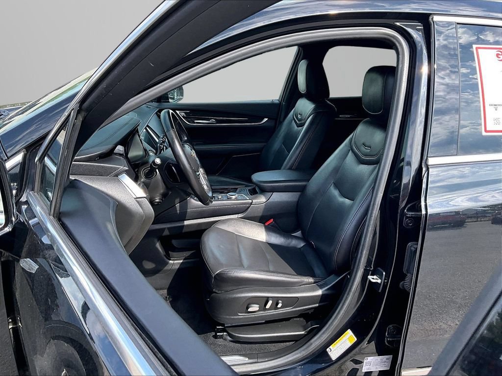Used 2021 Cadillac XT5 Premium Luxury AWD/4WD image 24