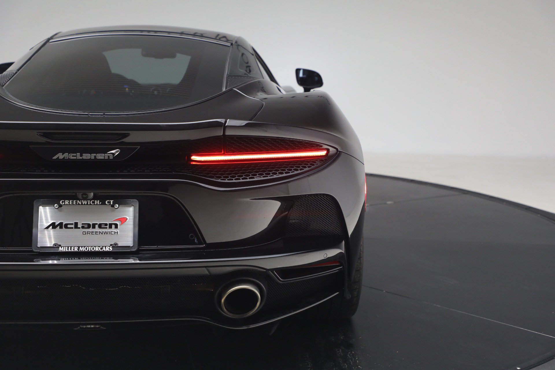 Used 2023 McLaren GT RWD image 34