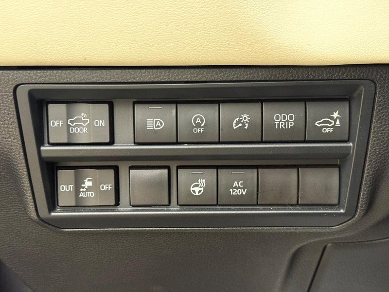 Used 2022 Toyota Tundra 1794 Edition image 28