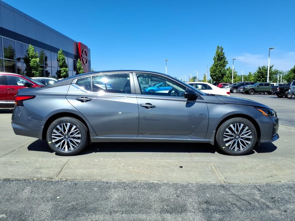 New 2026 Nissan Altima 2.5 SV AWD/4WD image 8