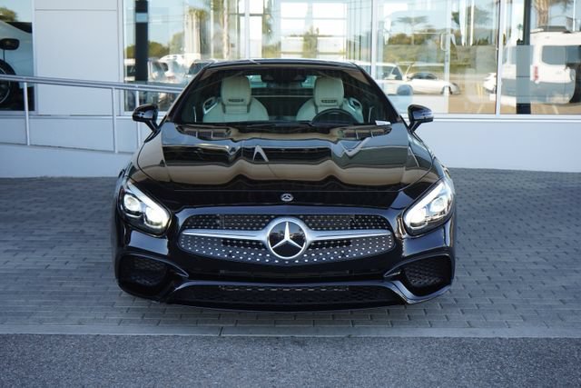 Used 2019 Mercedes-Benz SL 550 image 3