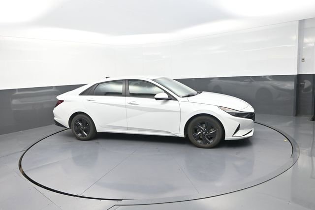 Used 2021 Hyundai Elantra SEL w/ Convenience Package FWD image 27