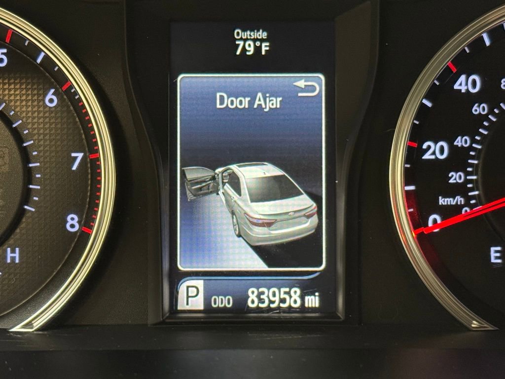 Used 2016 Toyota Camry SE FWD image 27