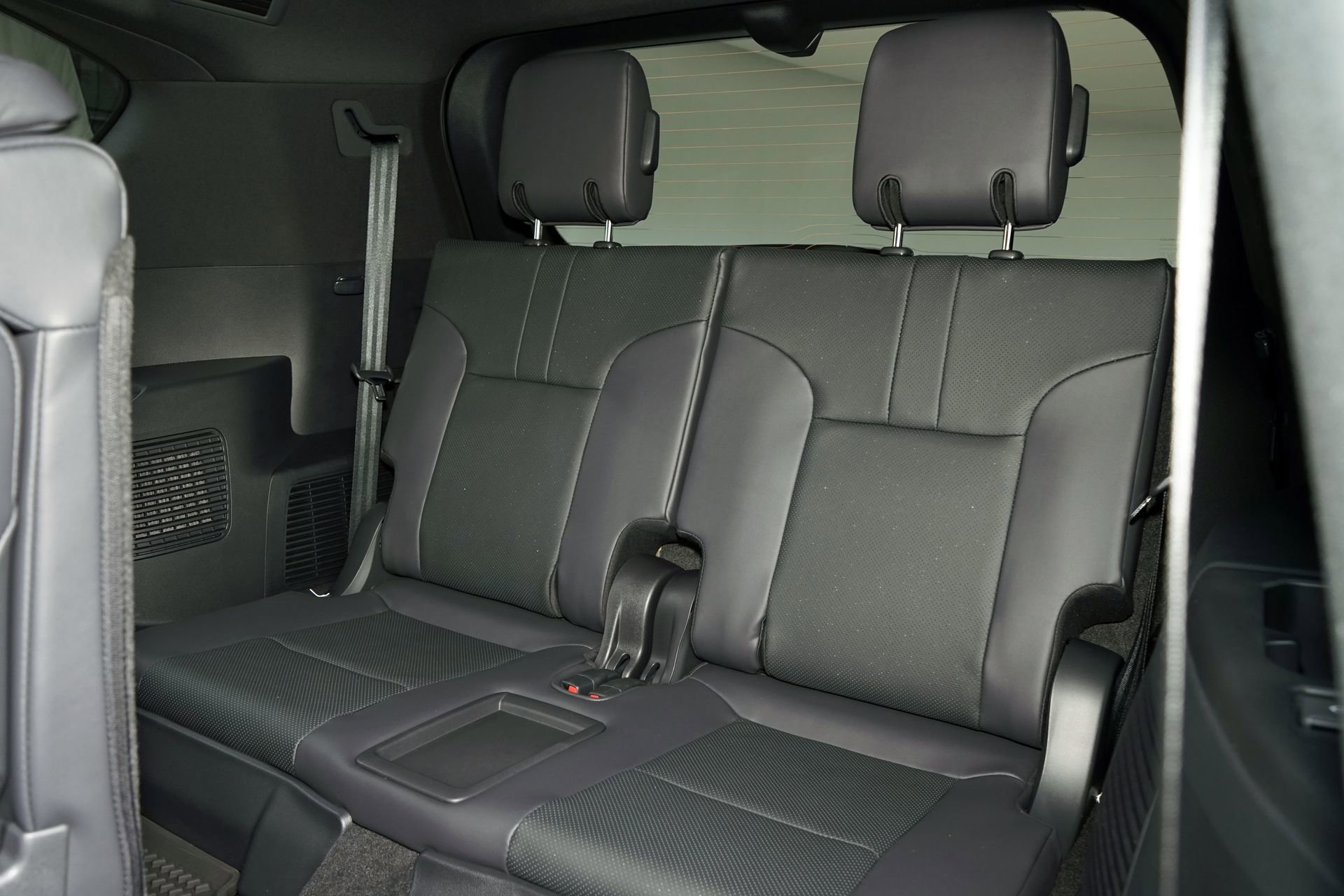 Used 2025 Lexus LX 600 4WD w/ Accessory Package (2T) image 35