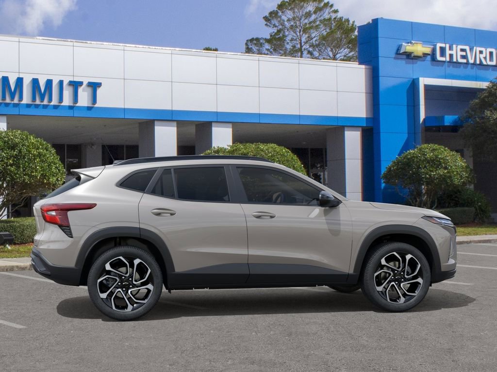 New 2026 Chevrolet Trax RS w/ Sunroof Package image 5