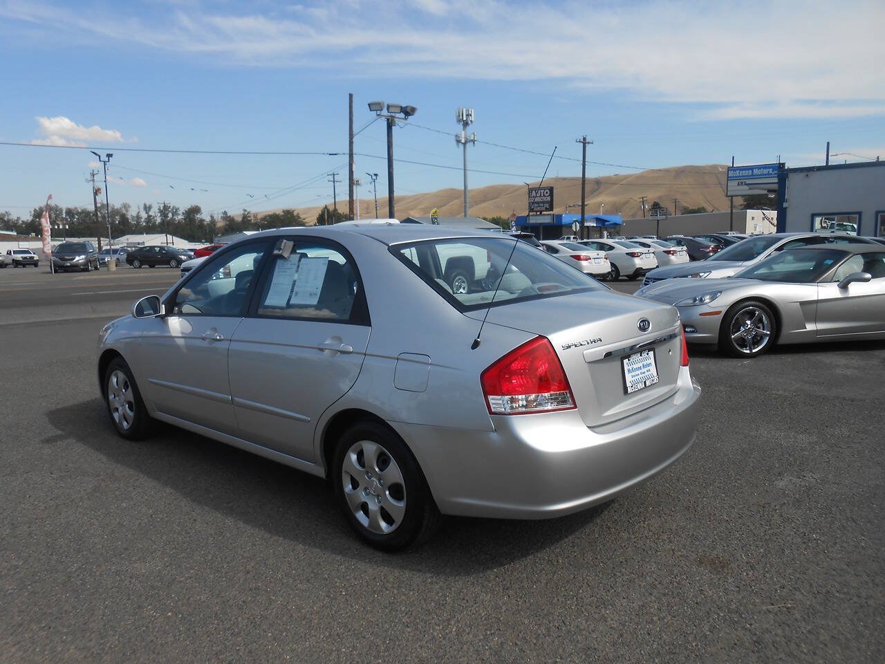 Used 2009 Kia Spectra EX FWD image 7