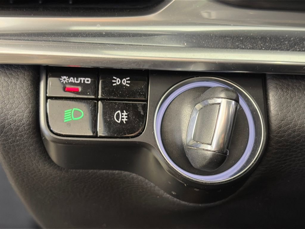 Used 2019 Porsche Panamera image 22