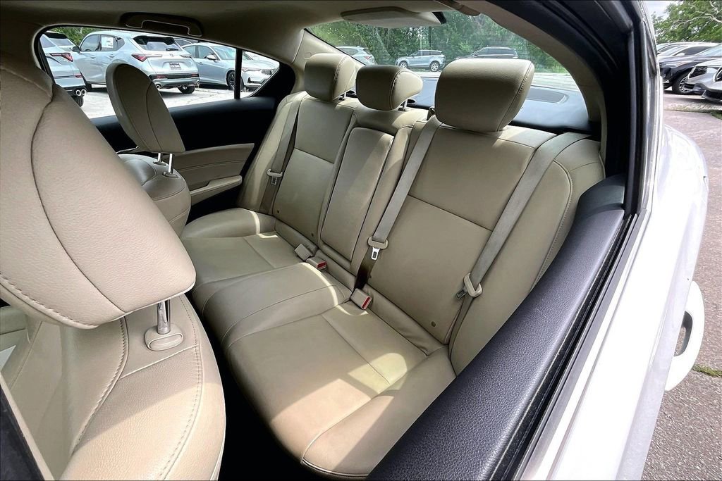 Used 2016 Acura ILX FWD image 35