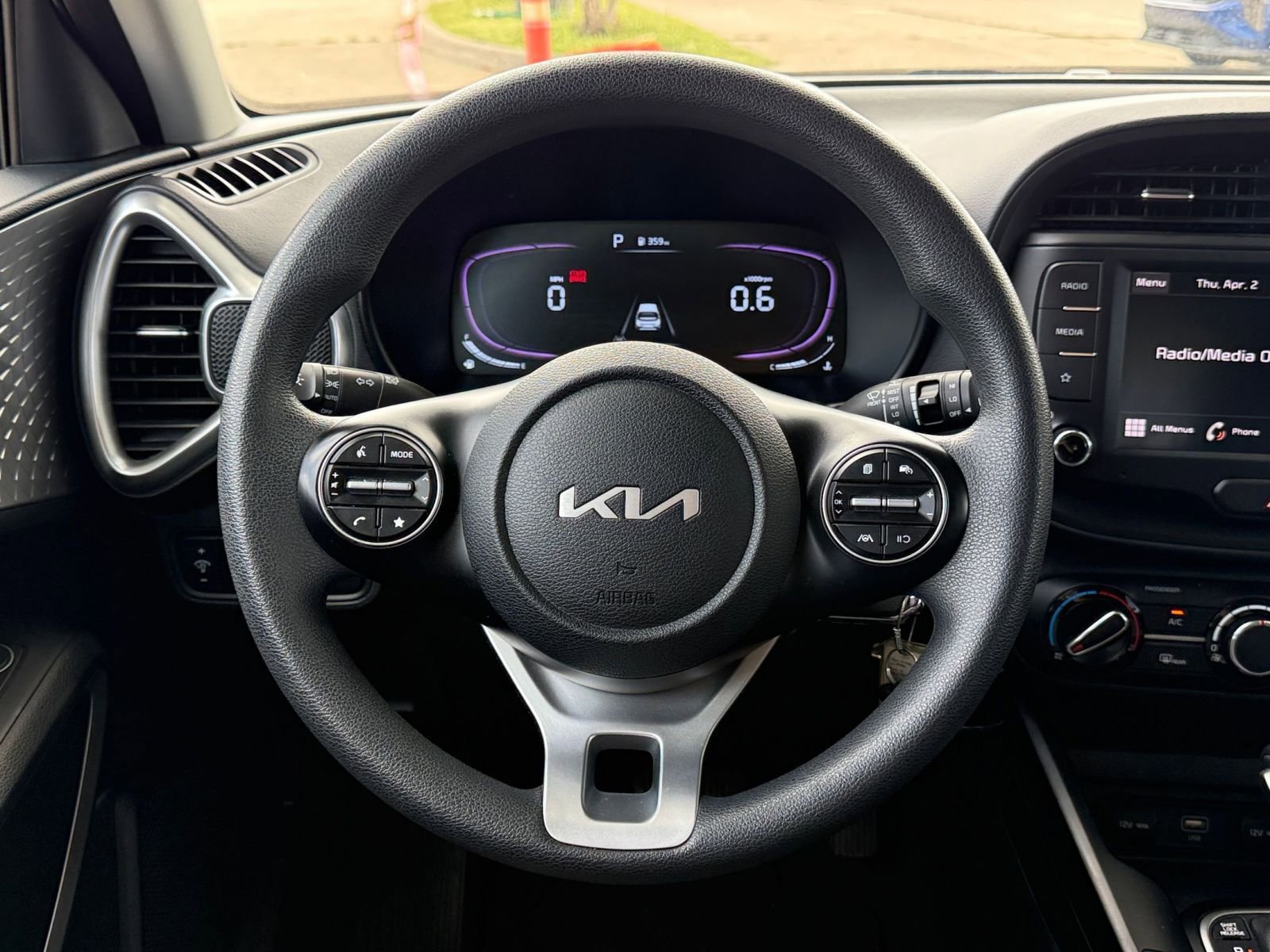 Used 2025 Kia Soul LX w/ LX Technology Package image 28
