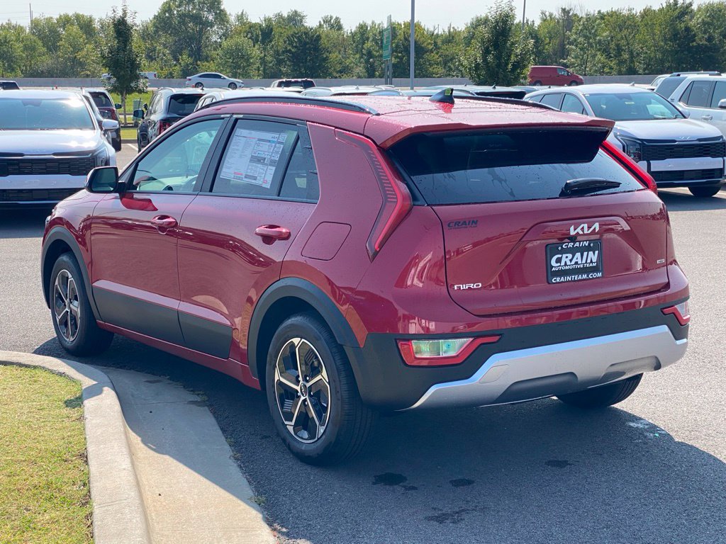 New 2026 Kia Niro EX FWD image 5