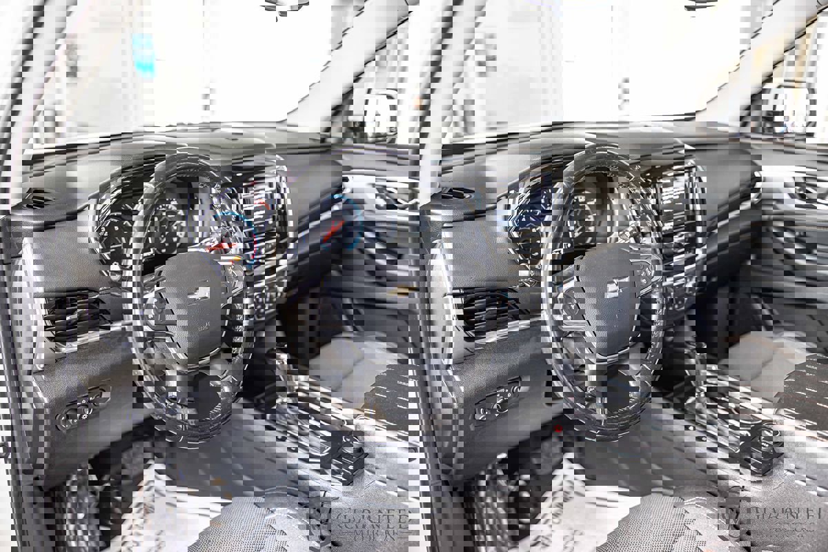 Used 2020 Chevrolet Traverse LT image 18