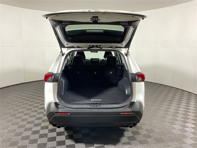 Used 2019 Toyota RAV4 LE w/ Carpet Mat Package image 12